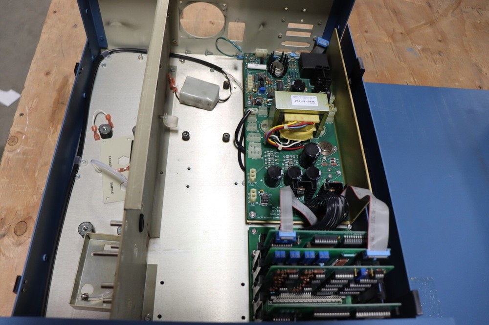 SO2 Analyzer   Thermo Environmental Model 43C