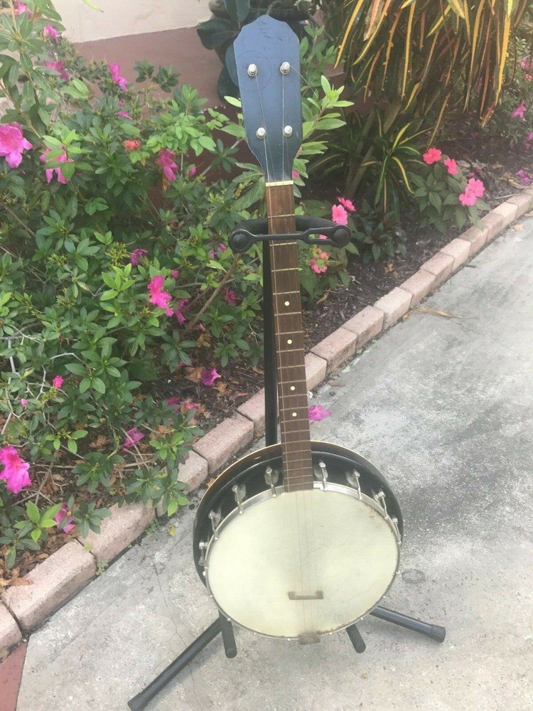 Antique Banjo 4 Strings with Standart