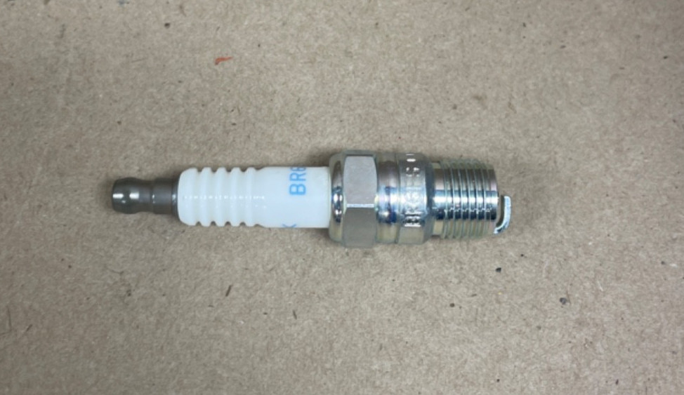 New NGK 4323 BR6FS Spark Plug