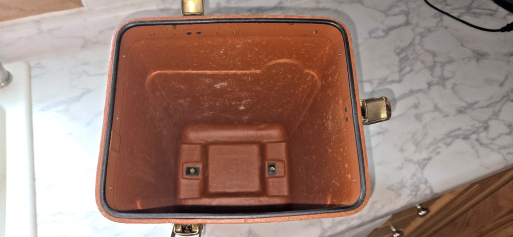 Vintage Revere Model 85 8MM Projector CASE ONLY