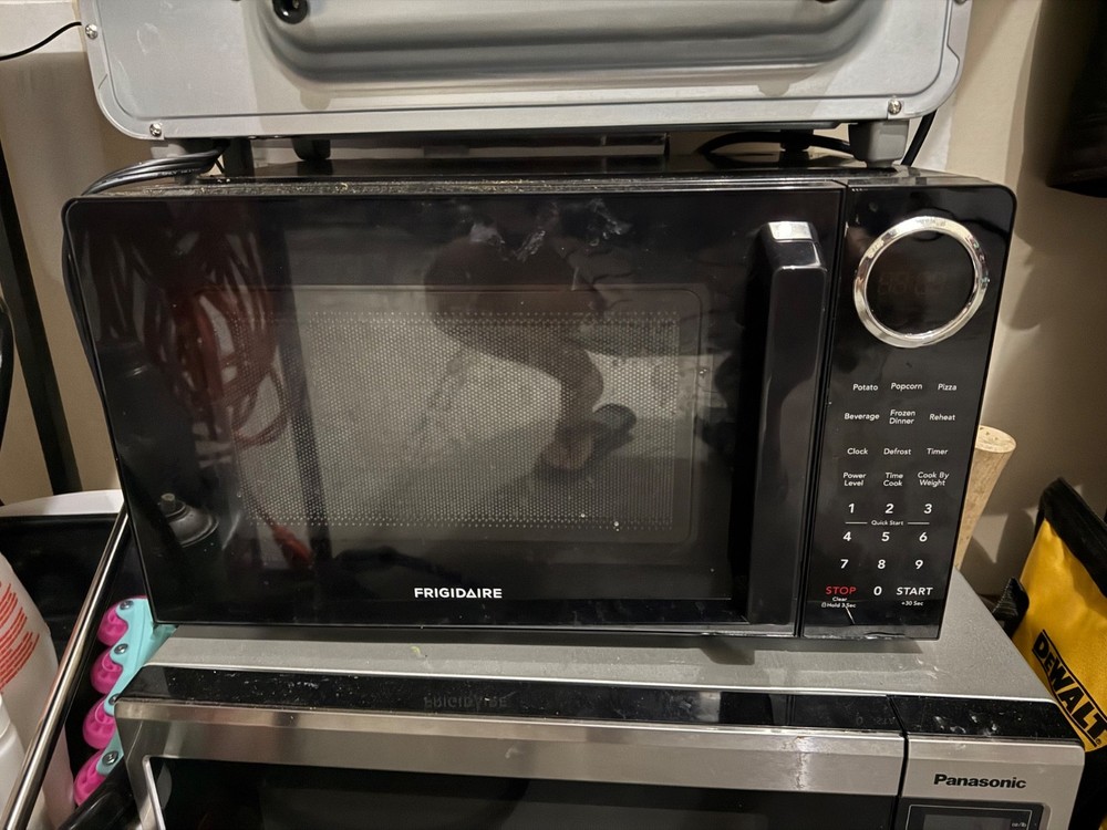 frigidaire microwave