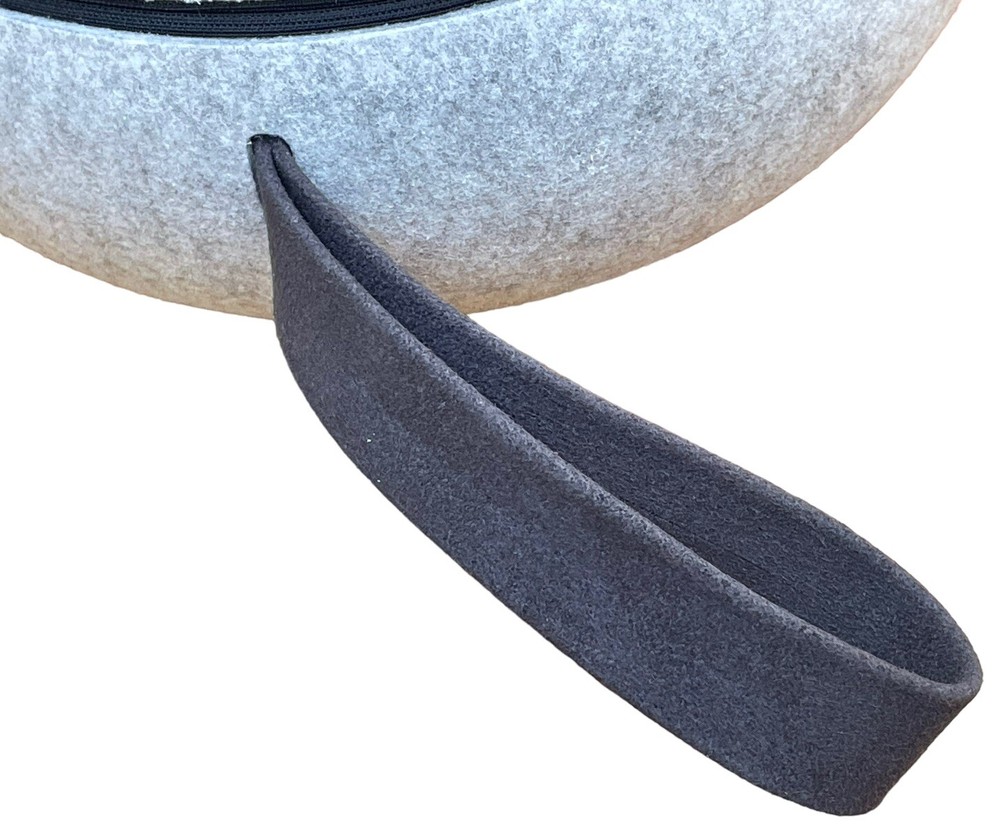 Meta Oculus Quest 2 Carrying Case for Lightweight, Portable