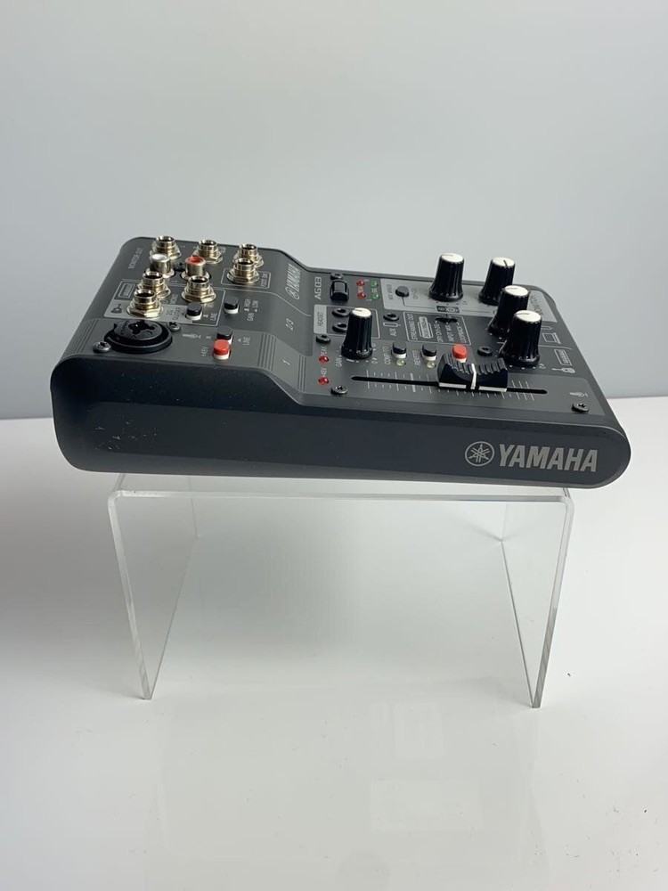 YAMAHA AG03MK2 MIXER Used