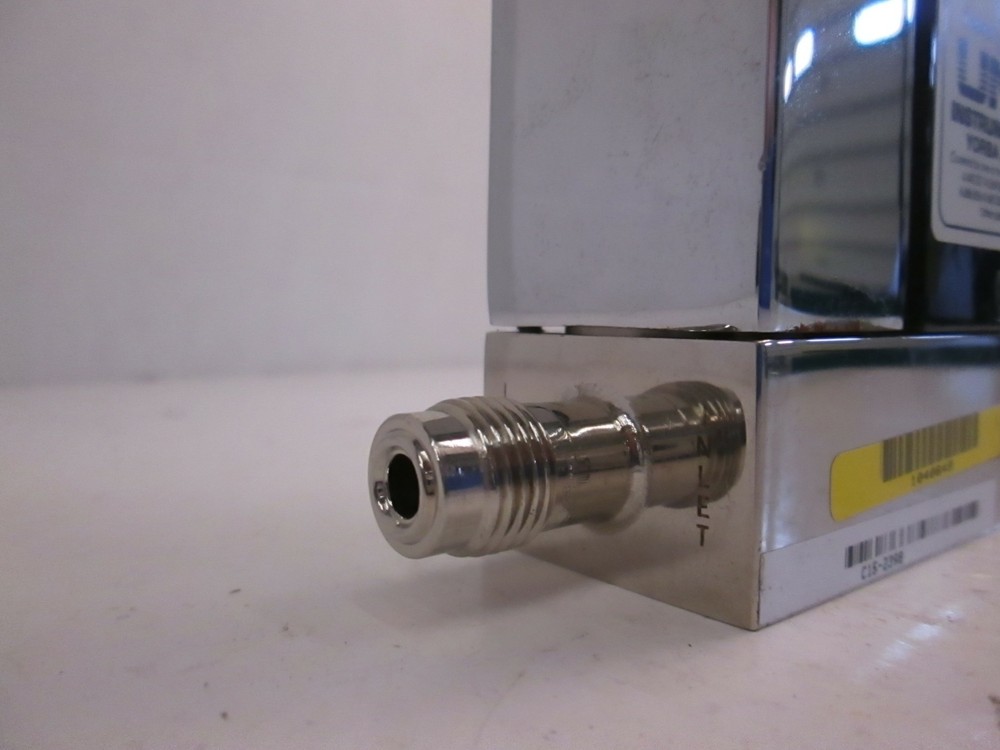 Unit UFC-1500A Mass Flow Controller, Gas, Ar, 3L