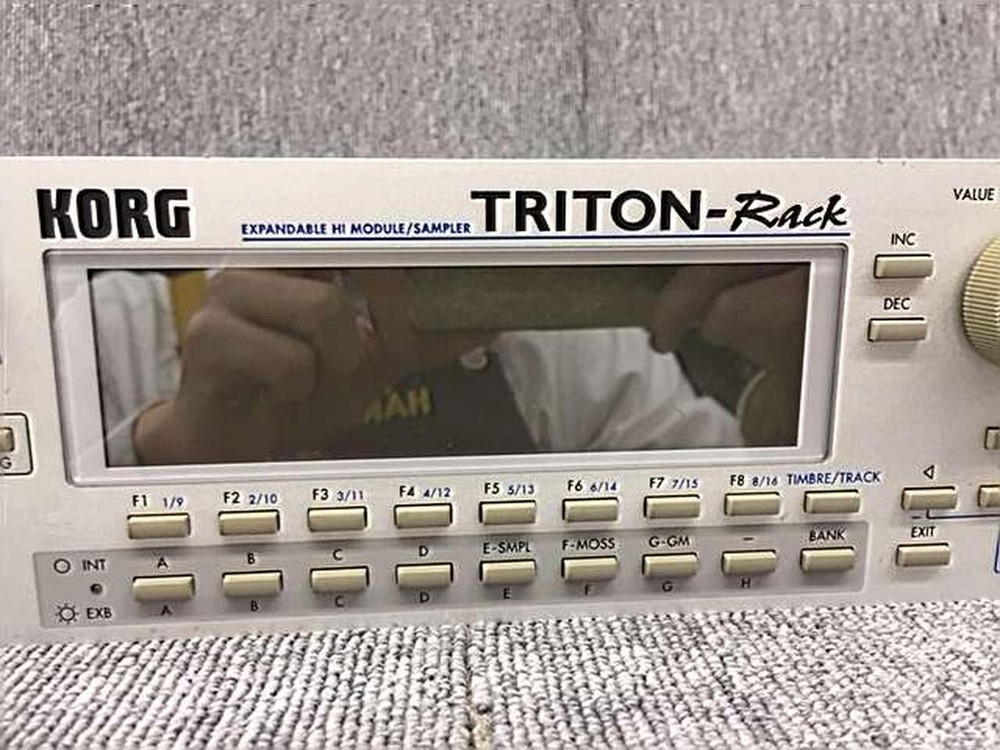 KORG TRITON RACK SYNTHESIZER sound source module multitimbral Tested