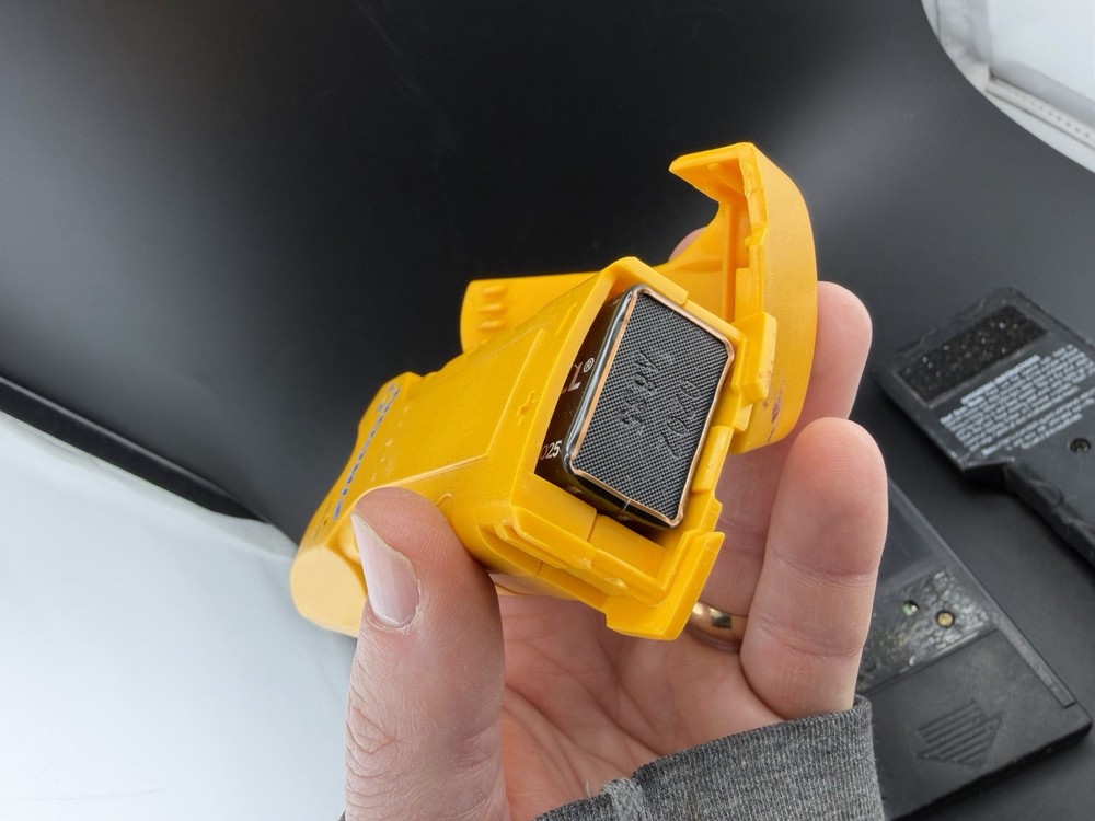 3 ZIRCON STUDSENSOR Stud Sensor Electronic Wall Stud Finder WORKS TESTED