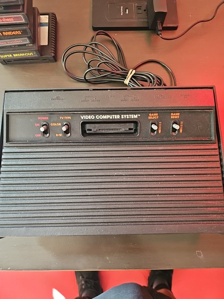 Atari 2600 Console (NTSC) working with games