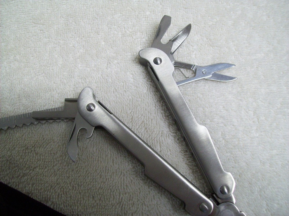 Dewar's Scotch Promotion Multi Tool