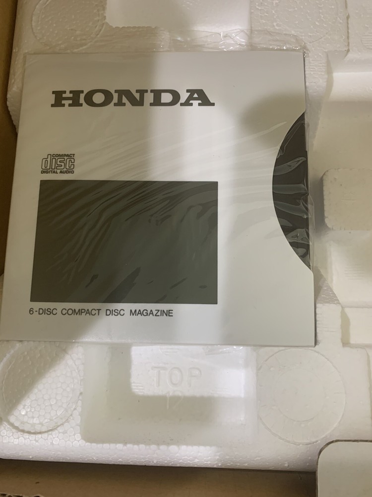 Honda Trunk Mount CD Changer 08A06-181-420