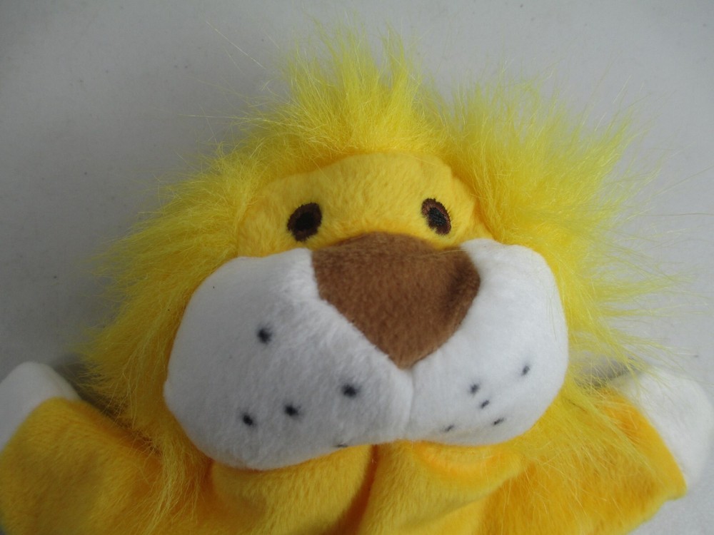 Vintage puppet lion hand puppet toy