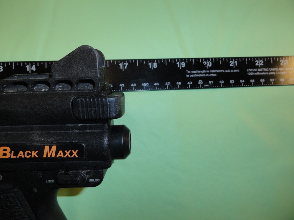 BLACK MAXX PMI PAINT BALL MARKER GUN