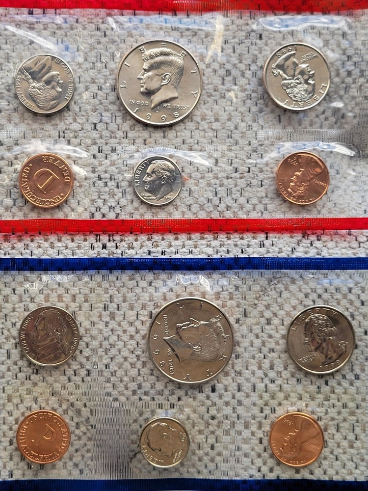 1998 P&D Mint Set Uncirculated US with Envelope & COA