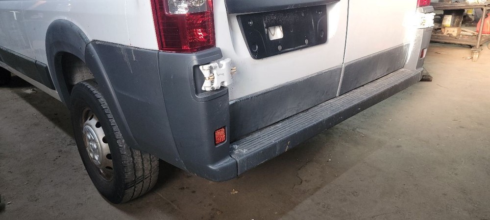 2018 Dodge Promaster 1500 Divider and Racks