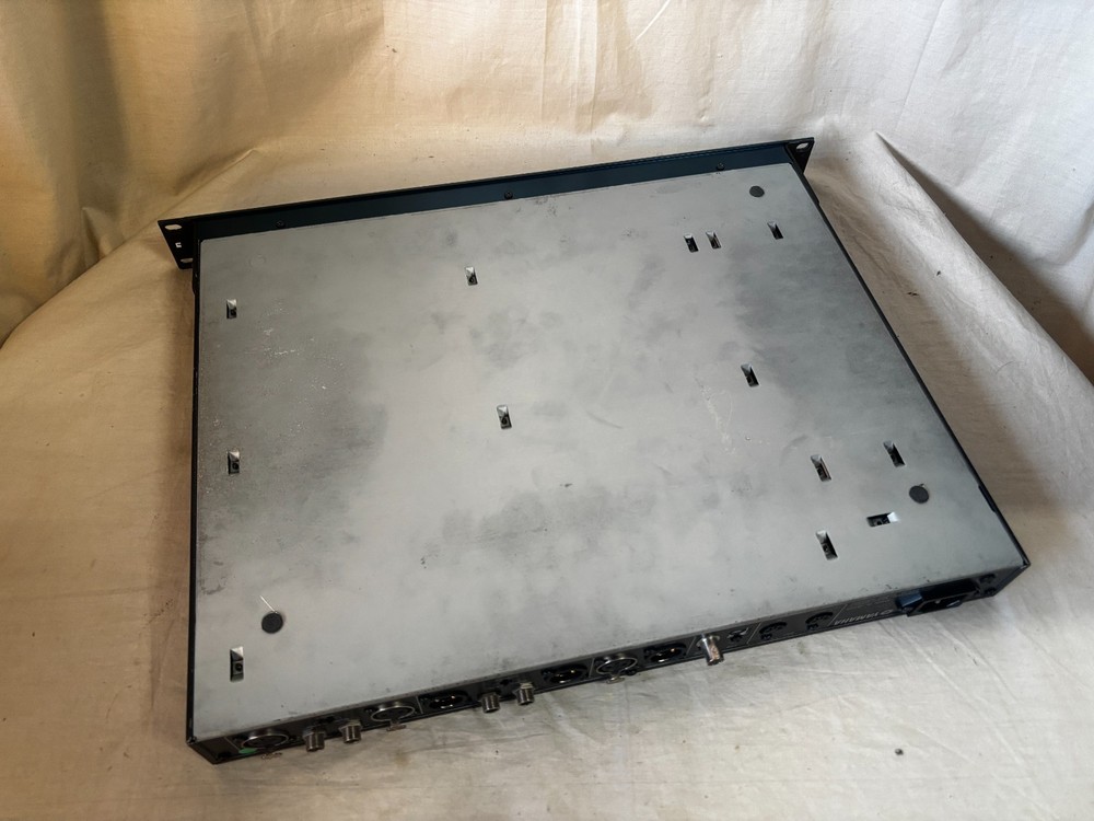 Yamaha SPX2000 24-Bit/96kHz Digital Multi-Effect Processor with REV-X Reverb