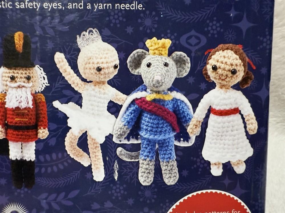 NEW NUTCRACKER CROCHET CHARACTERS KIT MAKES 6 DIFFERENT W/ BOOK
