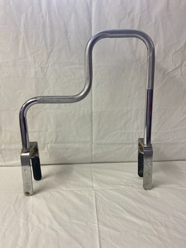 Tri-Grip Bathtub hand grip