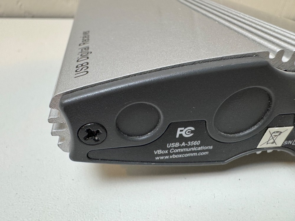 VBox communications USB-A-3560 USB Digital Receiver
