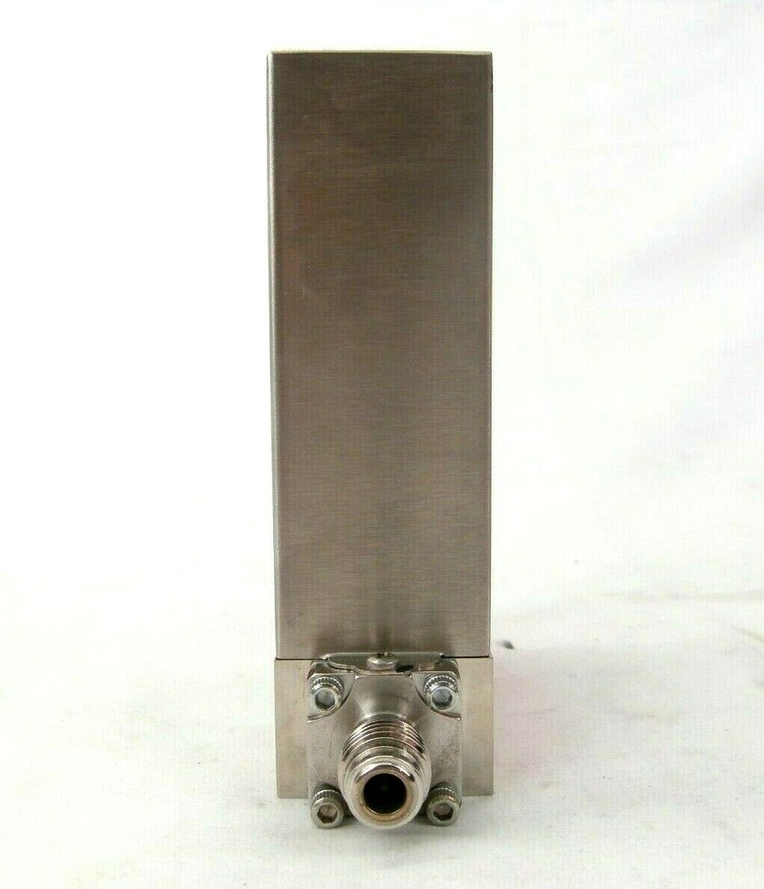 UNIT Instruments UFC-8160 Mass Flow Controller 200 SCCM BCl3 - Used