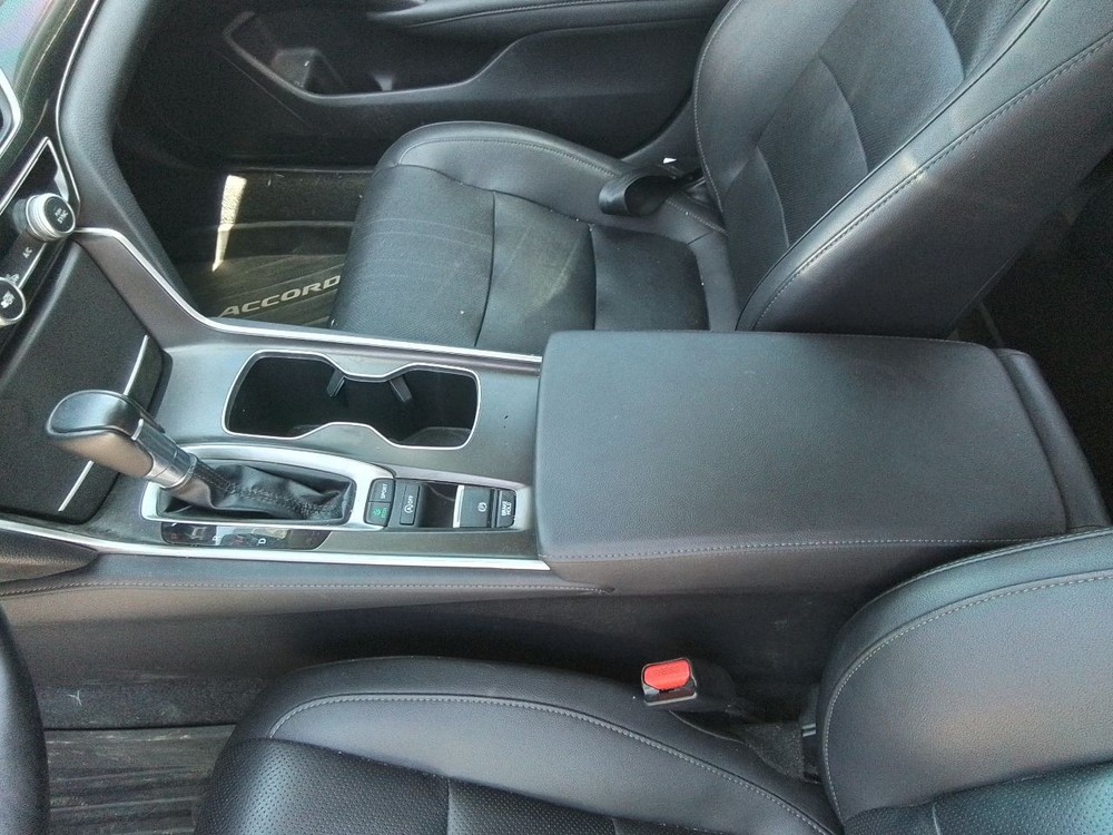2018-2022 Honda Accord Front 8" Display Screen w/o Navigation