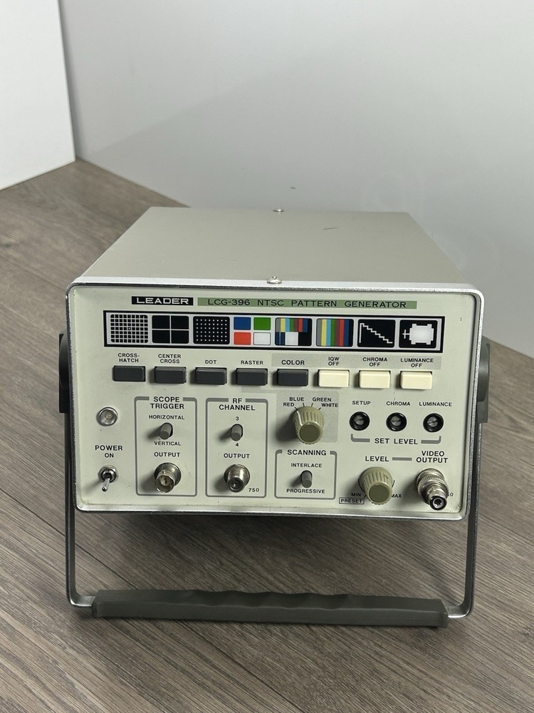 Leader LCG-396 NTSC Pattern Generator & Instruction Manual Original Box Tested