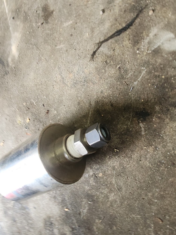 Matheson Gas Filter, Model 6134 (Max. Press. 250 PSI)