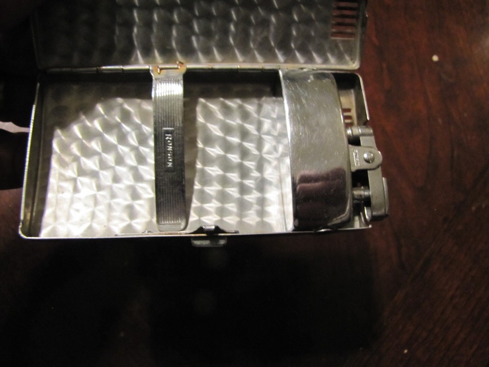 Antique Art Deco Chrome Bakerlite Ronson Lighter and Cigaret Case