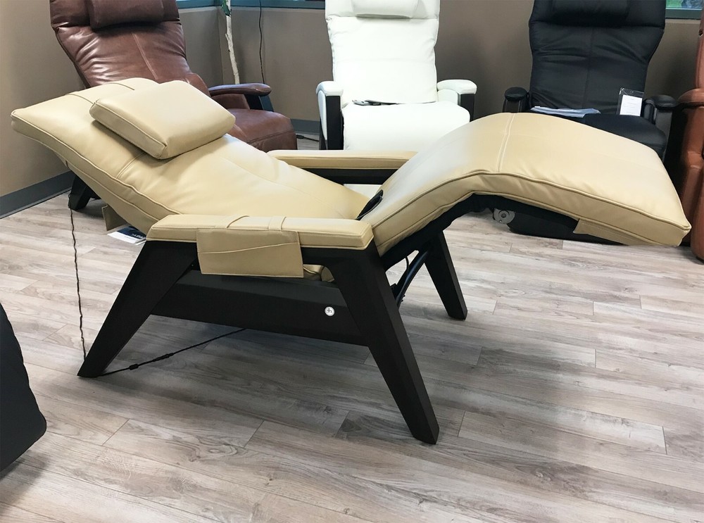 Human Touch Gravis ZG Zero Gravity Massage Chair - Saddle Leather - Beech Wood