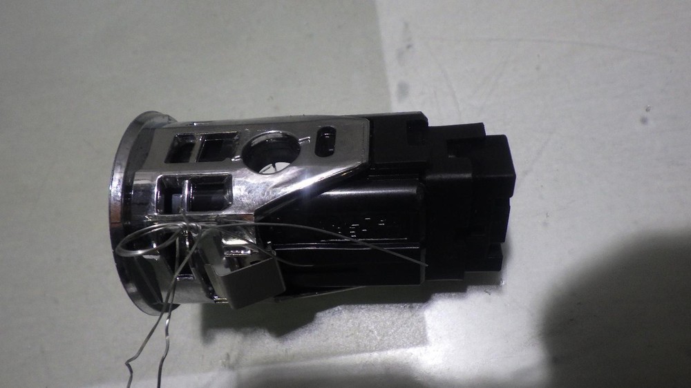 09 TOYOTA PRIUS IGNITION PUSH START POWER BUTTON