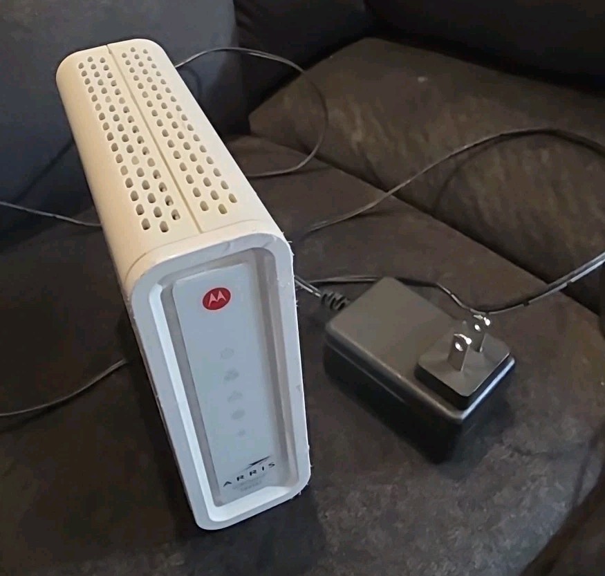 ARRIS SURFboard SB6141 Surf Board Modem