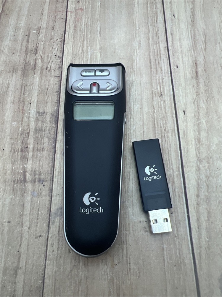 Logitech Cordless 2.4 GHz Presenter Laser Pointer R-R85