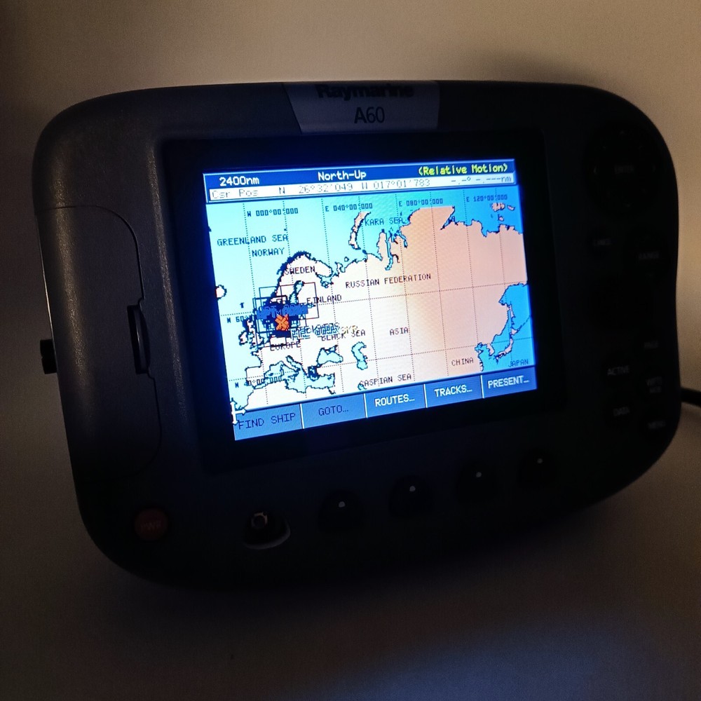 Raymarine A60 MFD Sonar Color Display Chartplotter GPS E33026 Navionics CF
