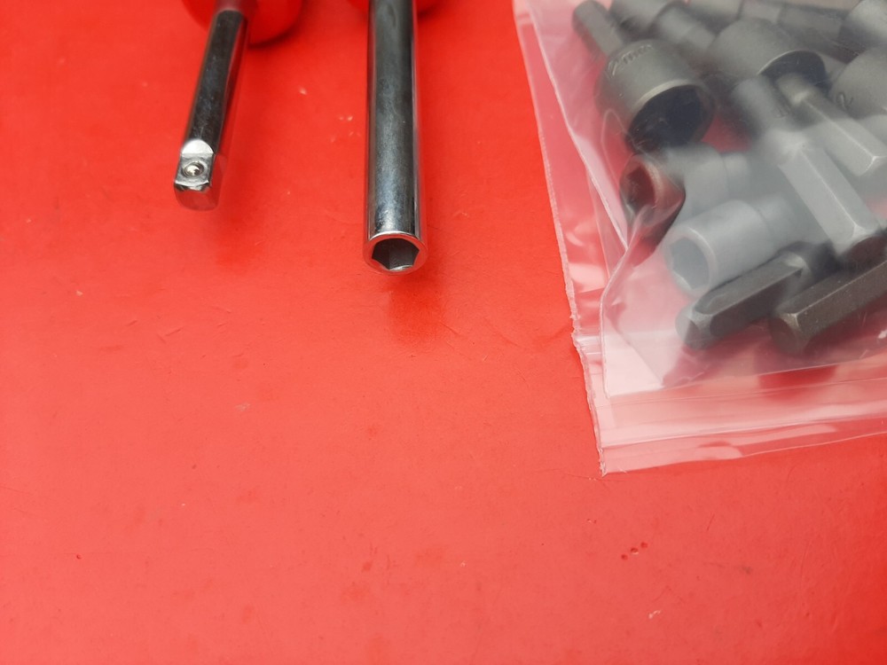 NEW 61 Piece CRAFTSMAN Magnetic Hex 1/4" Driver Spinner HANDLE Bit Driver Set