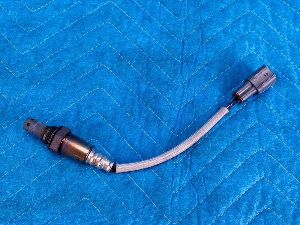 Lexus ES330 O2 Oxygen Sensor 89467-33100 2004-2006 OEM