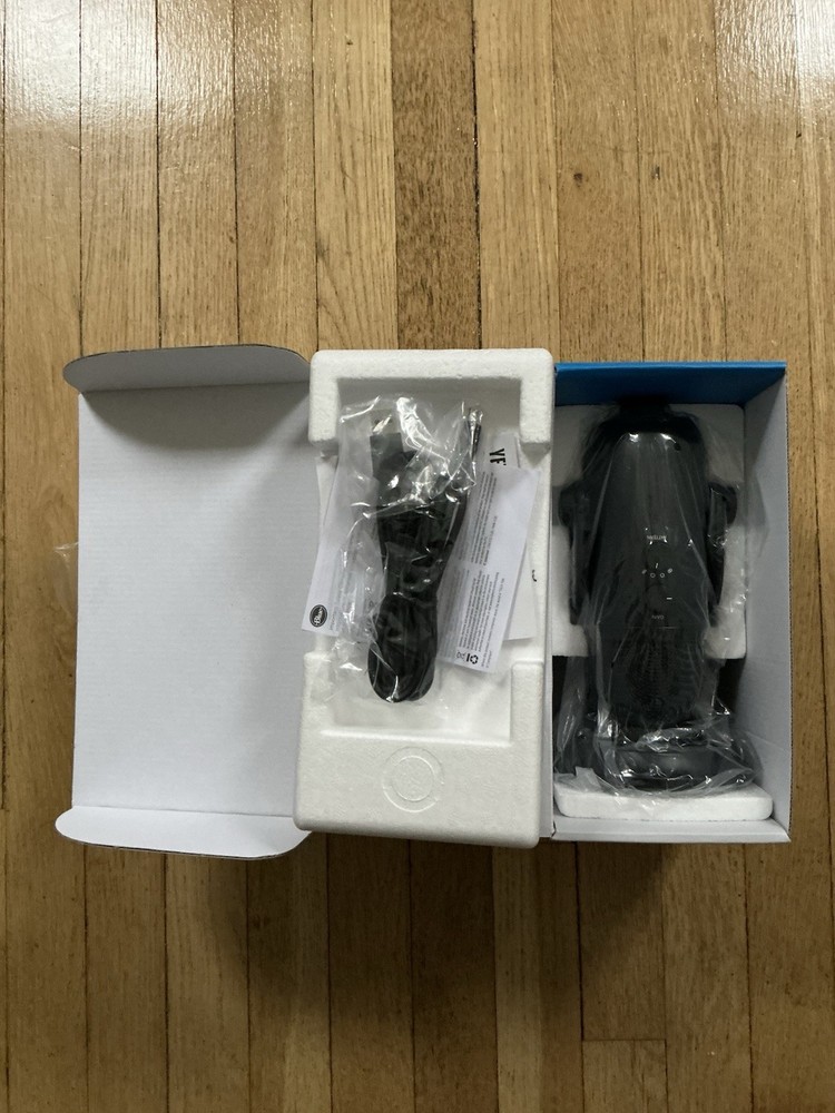 Logitech for Creators Blue Yeti Premium USB Black Microphone