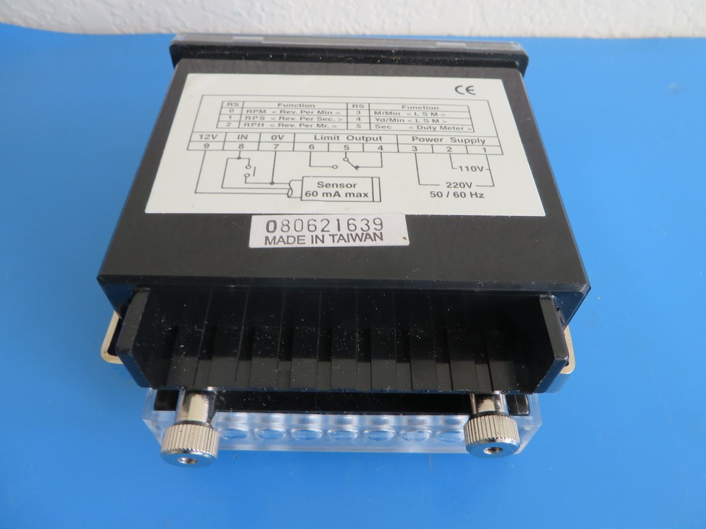 Fotek SM-20 Tachometer & Line Speed Meter