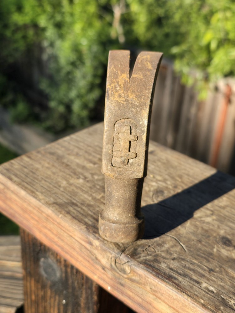 Vintage HAND MADE Brand 16 oz. Curved Claw Hammer Angular Hickory Handle