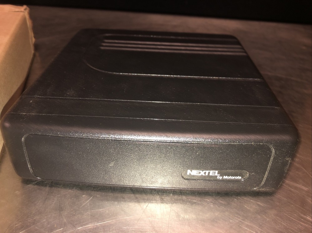 NOS MOTOROLA NEXTEL TRANSCEIVER BASE M12UCH6RR6BN