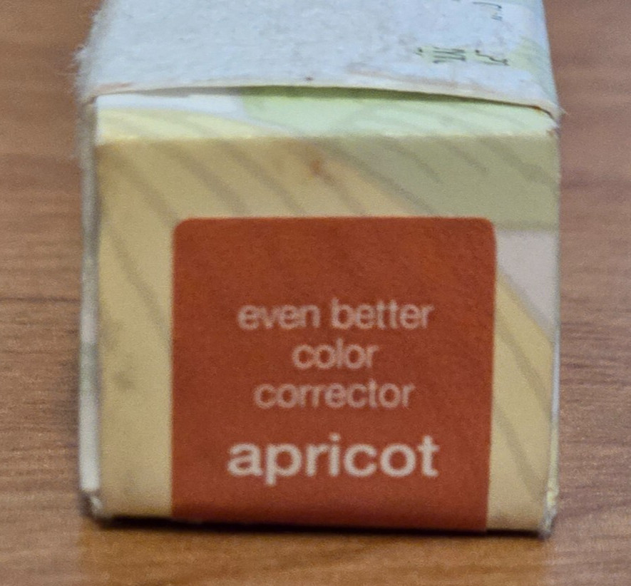 Clinique Even Better All-Over Concealer + Eraser  APRICOT