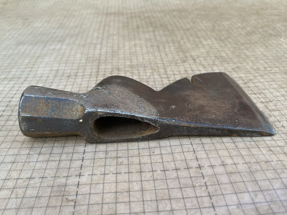 Vintage Plumb 22 oz. Small Axe Hatchet HEAD Hammer Nail Puller Old Used Tool