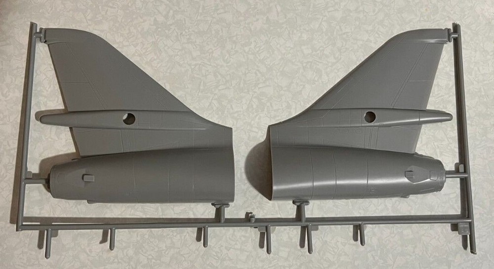 Revell B-1b Lancer 1/48 Part Sprues