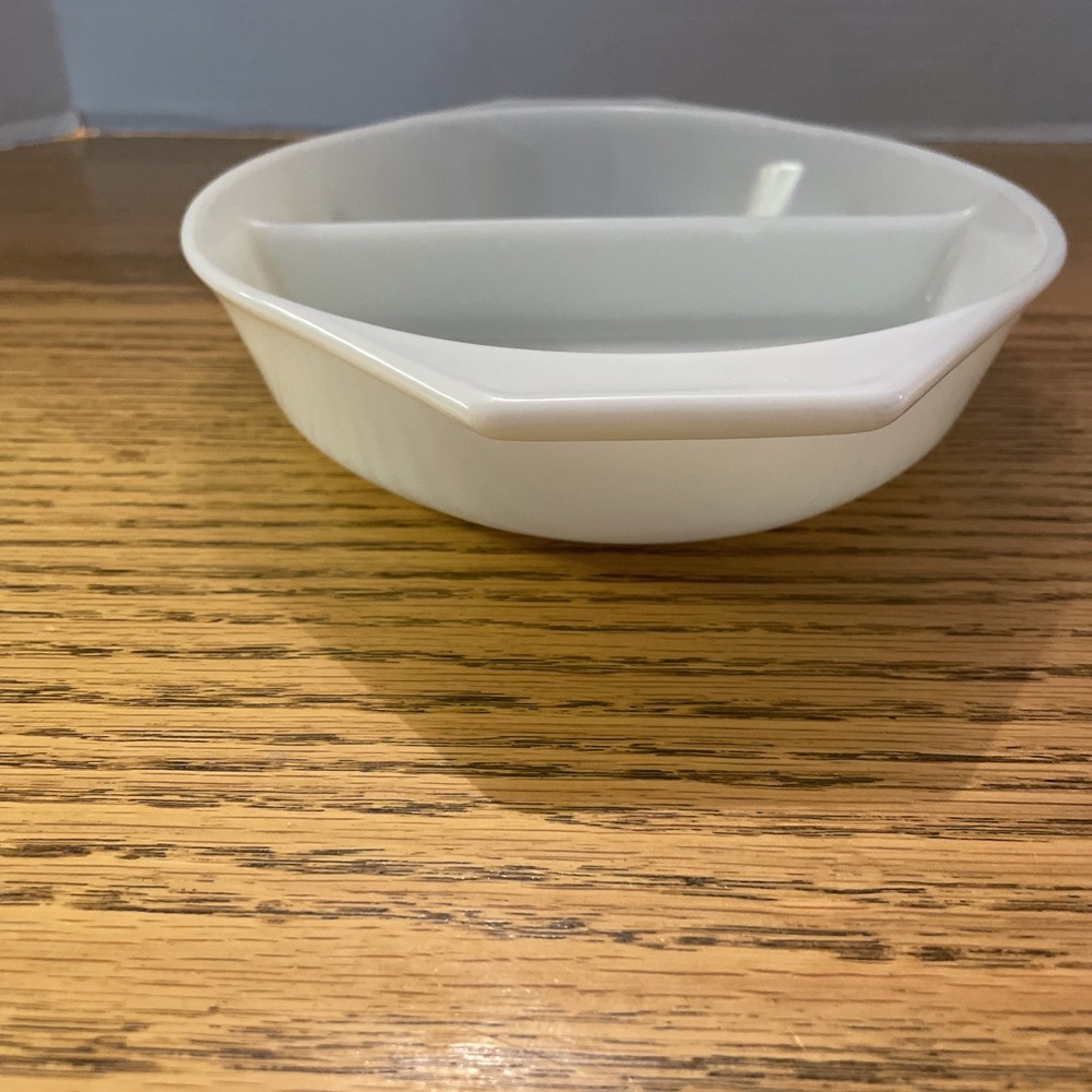 Vintage Pyrex Divided Serving Dish