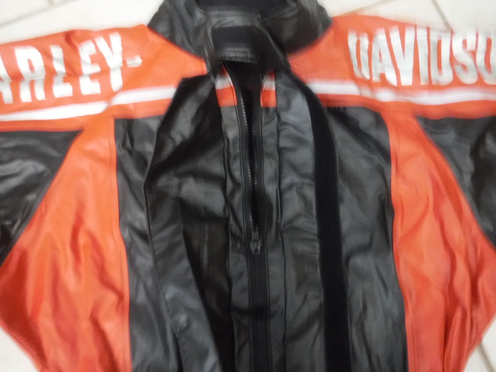 Harley-Davidson Rain Gear-- Size Medium Rain Suit One-piece Vis Reflective