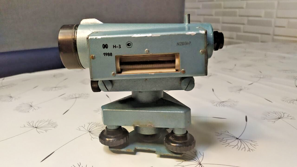 High precision level NIVELIR H3- 1988 USSR