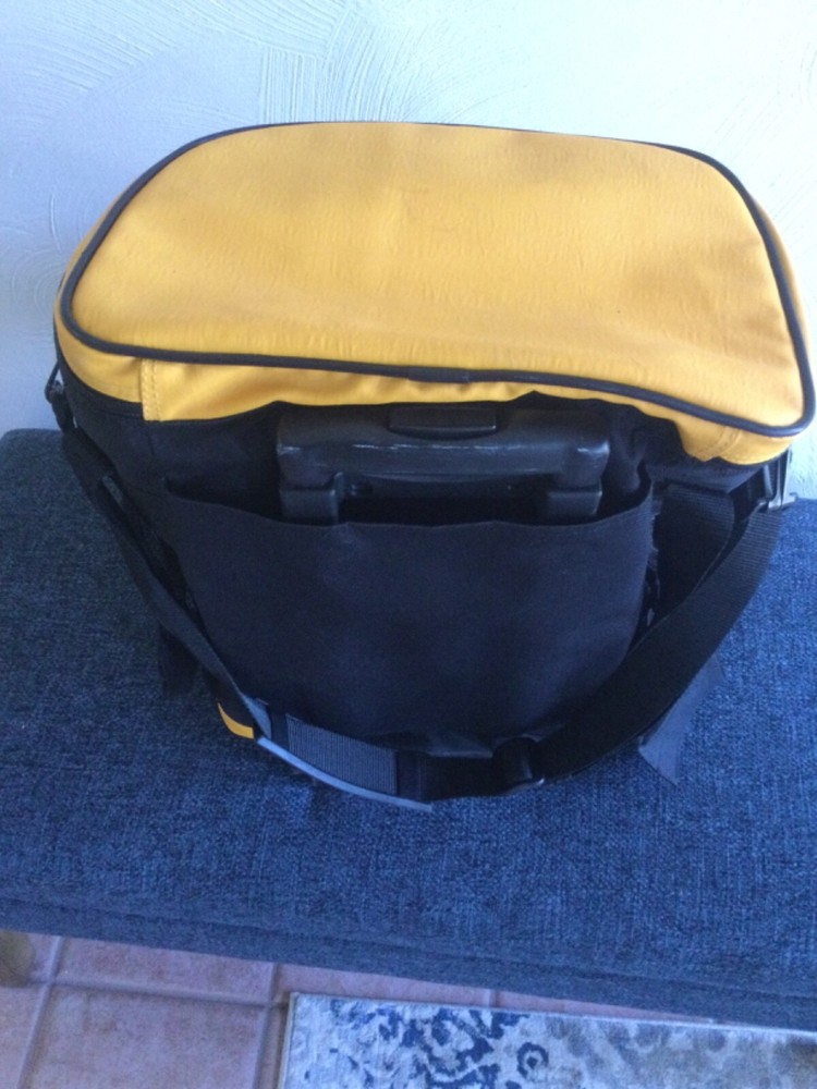 Ice Gear Large Soft Sided Cooler Wheeled with Extendable Handle