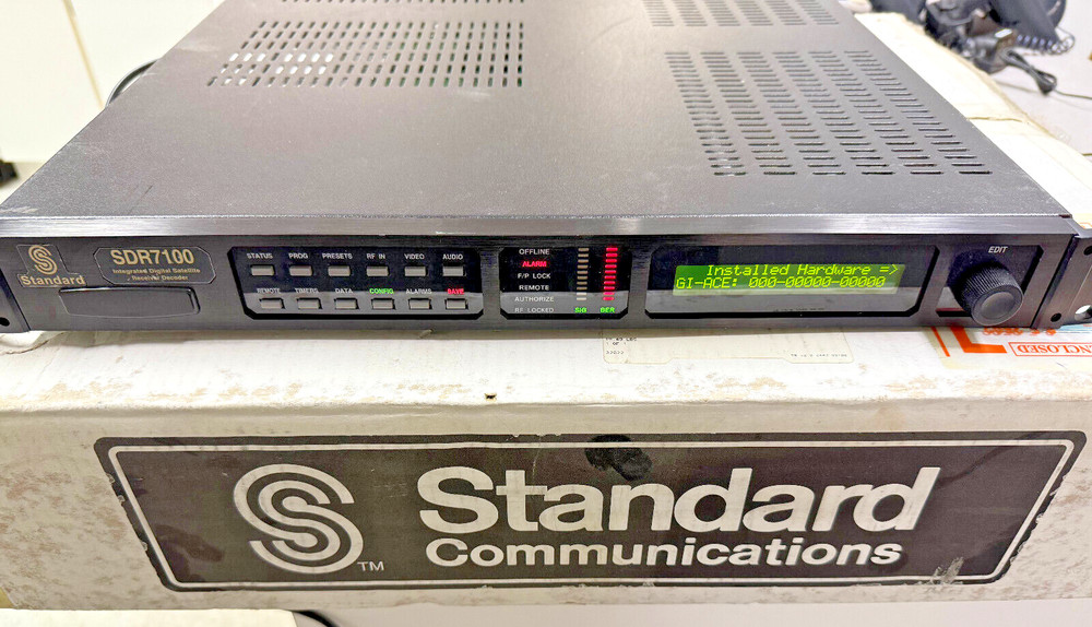 STANDARD  DIGICIPHER DSR 7100 Professional Satellite Receiver