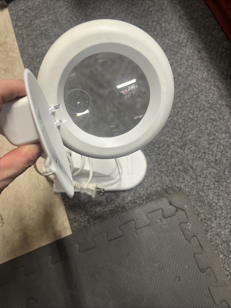 Natural Light Fly Tying Light With Magnifier Great Condition