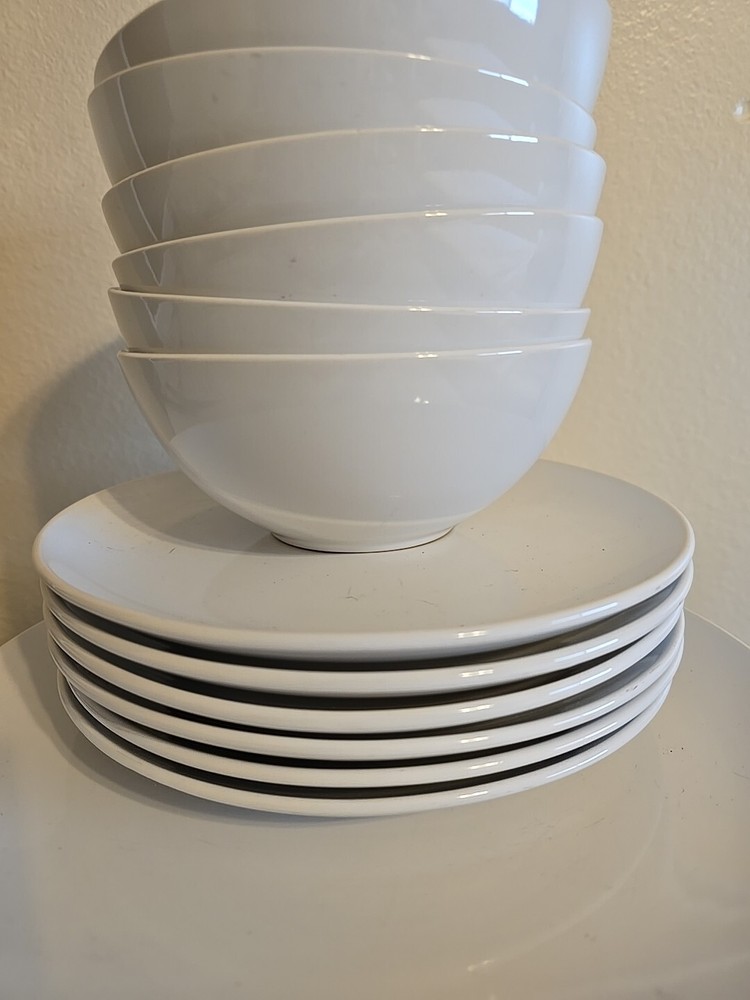 IKEA 17 Piece Dinnerware Set