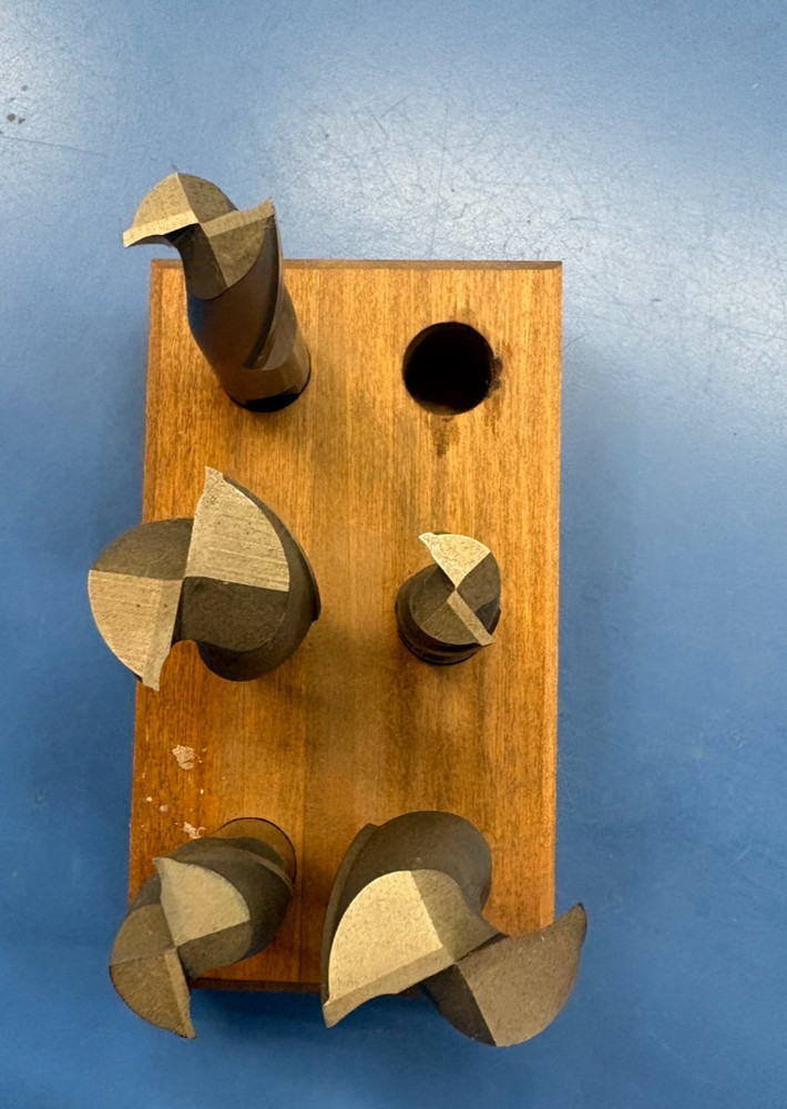 END MILL SET 3/4" - 1- 1/2" M42  5 PCS