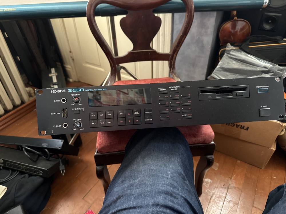 Roland S550 Digital Sampler