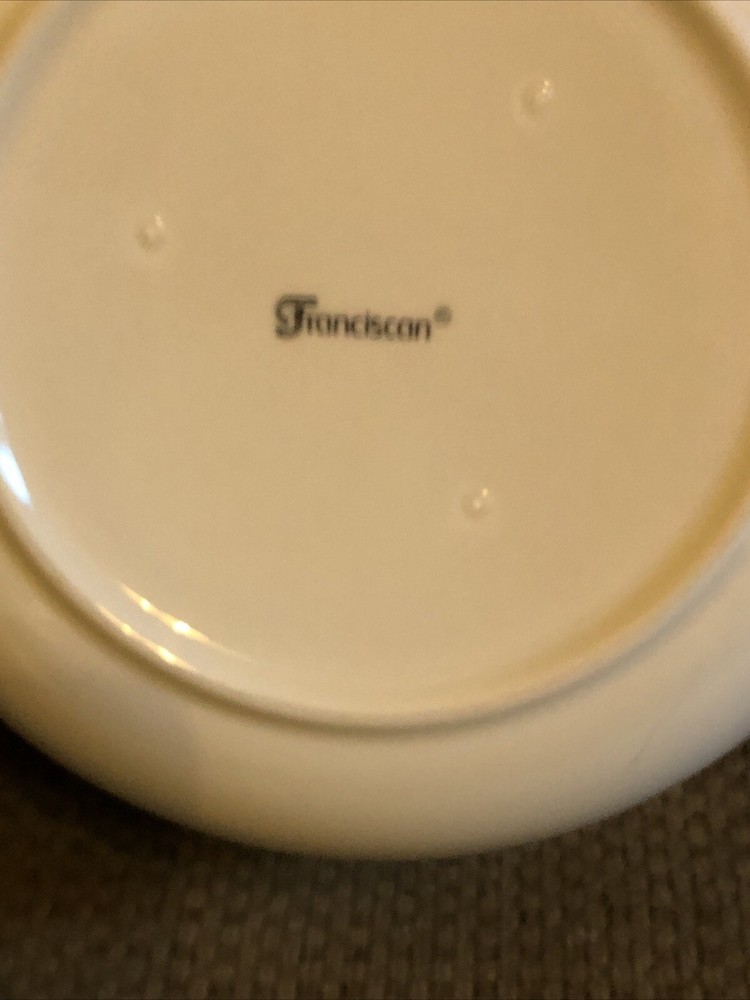 Franciscan Cassorole Round Dish / With Lid